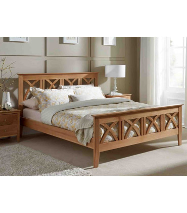 تخت خواب دو نفره تمام چوب همراه